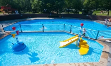 De tol zwembad